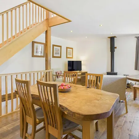 Host & - The Bothy بيت للعطل ويغتون